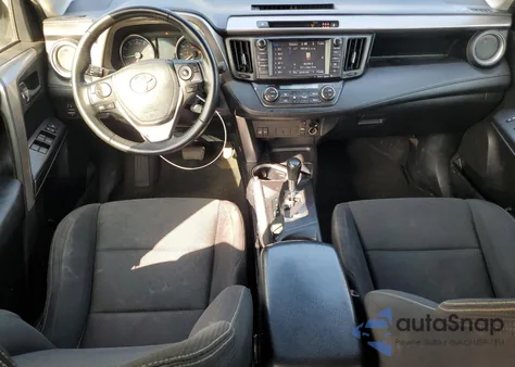 2017 Toyota Rav4 Xle z USA, uszkodzony, nr VIN JTMRFREV9HD213256